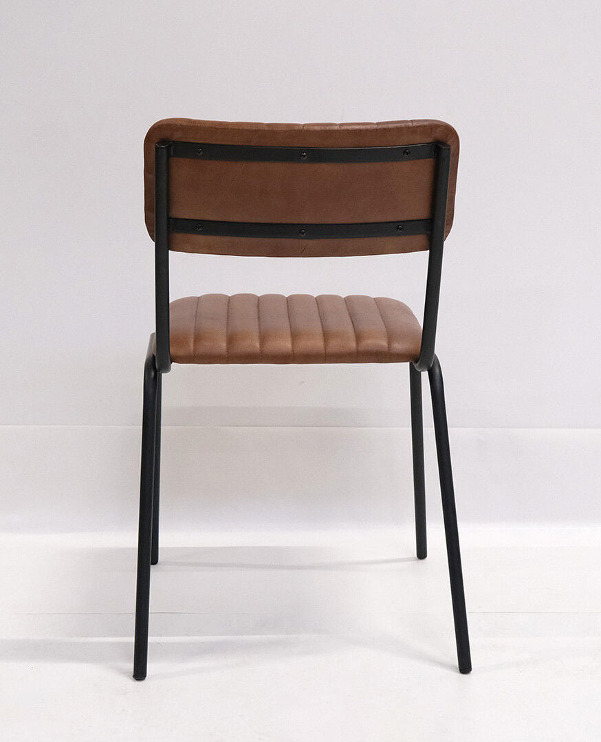 Trademark Living Diner spisebordsstol med quiltet læder - brun/sort