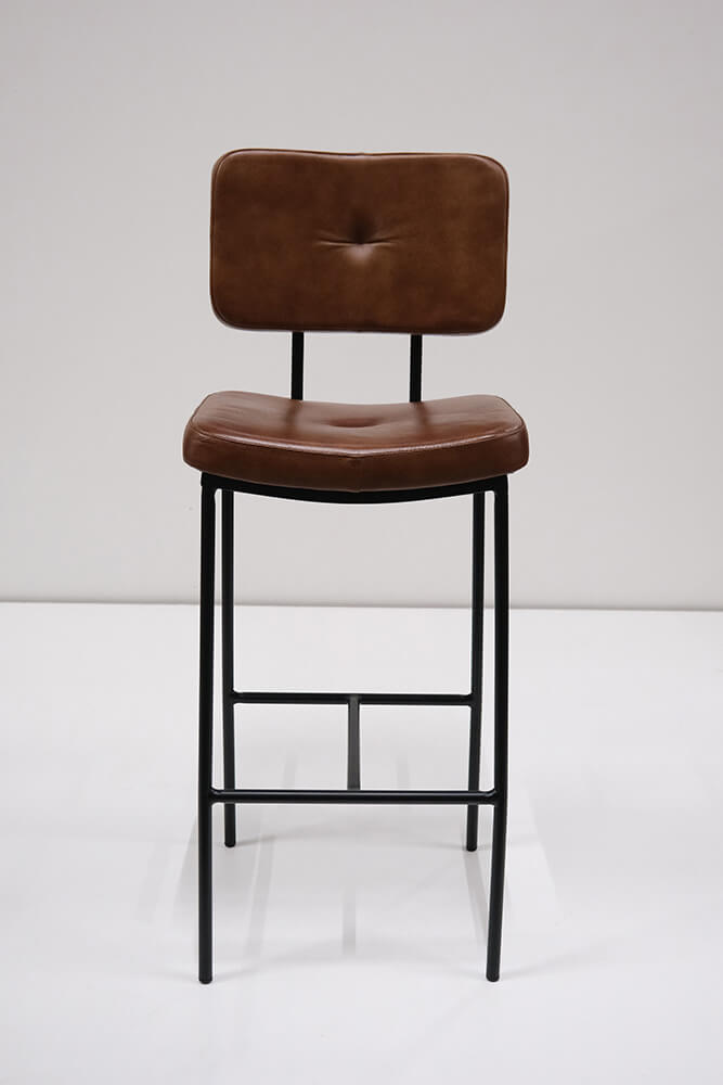 Trademark Living Herning barstol med polstret læder sæde og ryg