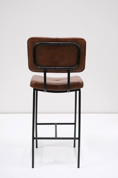 Trademark Living Herning barstol med polstret læder sæde og ryg
