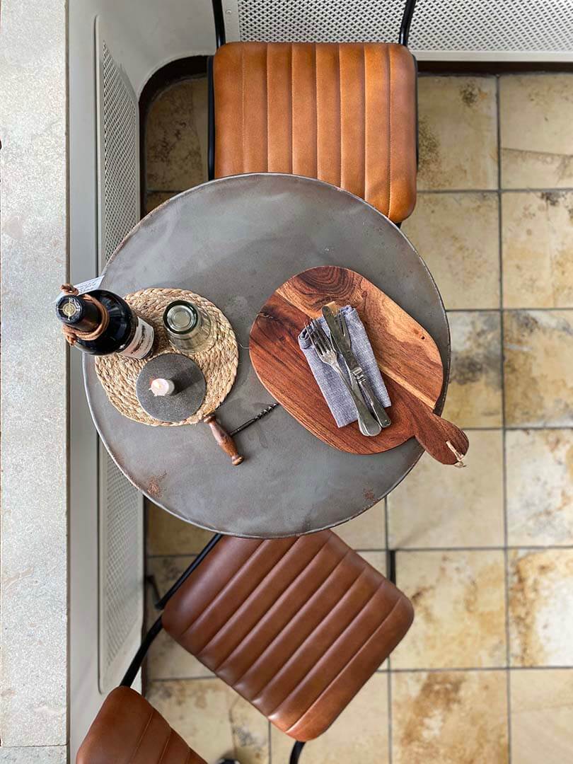 Trademark Living Diner spisebordsstol med quiltet læder - brun/sort